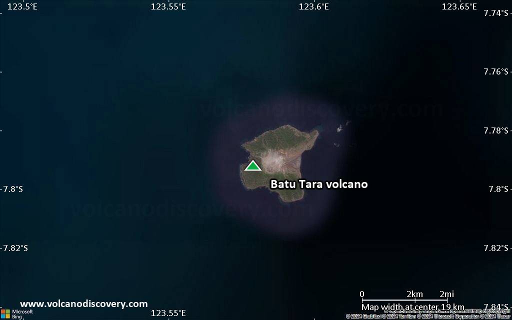 Satellite/aerial-type map of Batu Tara volcano (scale of approx. 10-20 km)