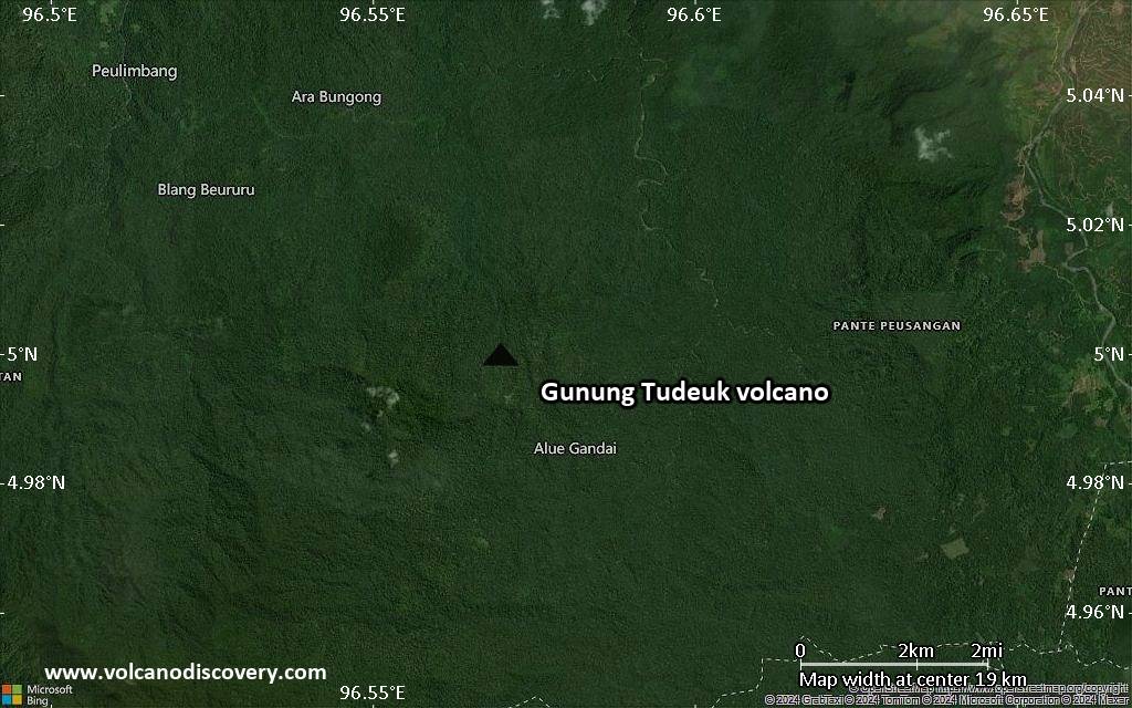 Satellite/aerial-type map of Gunung Tudeuk volcano (scale of approx. 10-20 km)