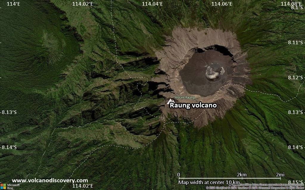 Satellite/aerial-type map of Raung volcano (scale of 5-10 km)