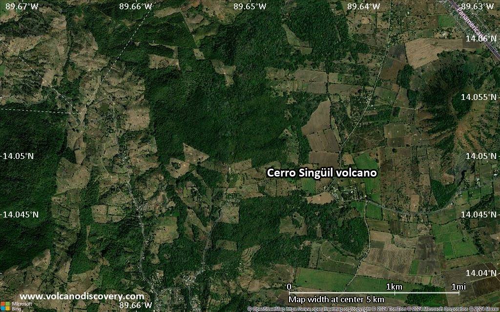 Satellite/aerial-type map of Cerro Singüil volcano (scale of few kilometers)