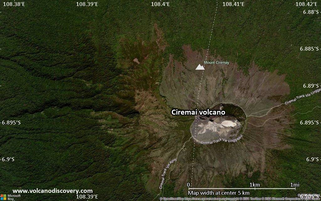 Satellite/aerial-type map of Ciremai volcano (scale of few kilometers)