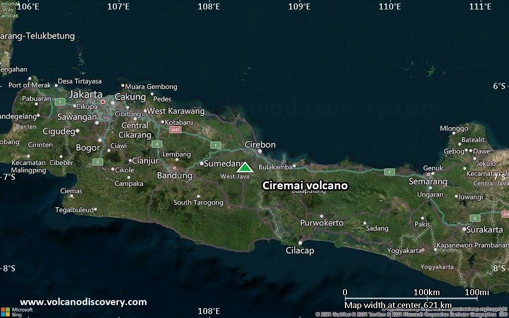 Satellite/aerial-type map of Ciremai volcano (local scale large)