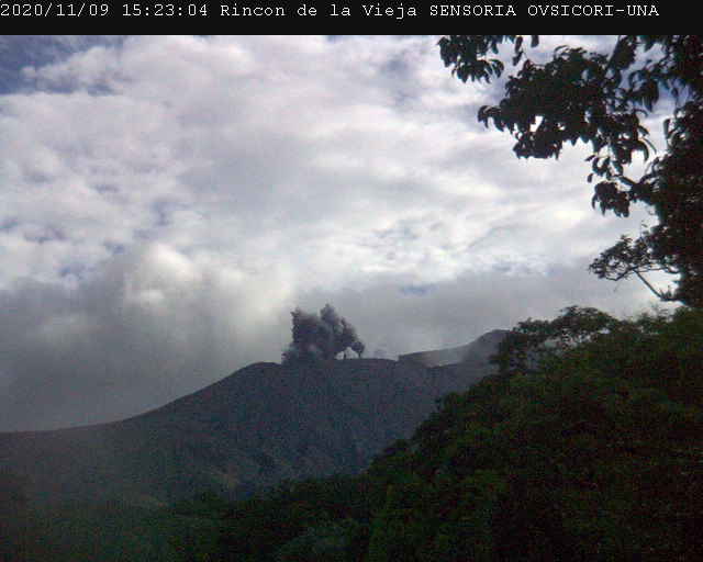 Eruption from Rincon de la Vieja volcano yesterday (image: OVSICORI-UNA)