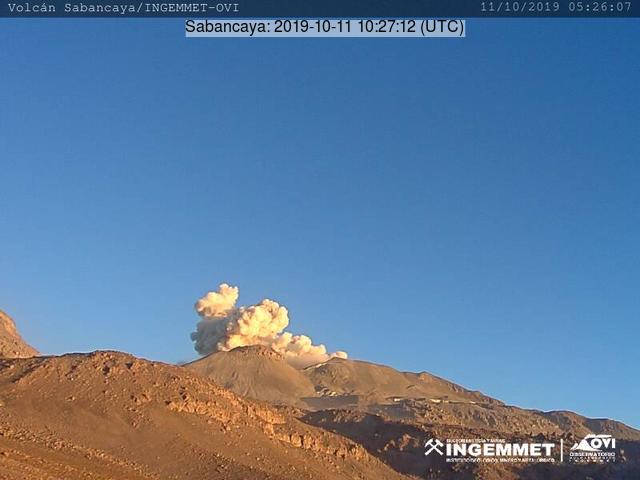Erupting volcano Sabancaya on the 11 October 2019 (image: IGP)