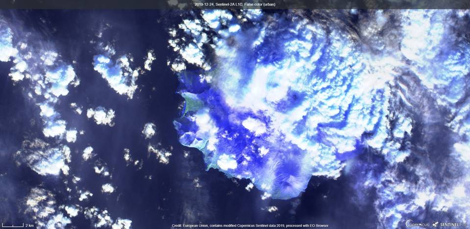 Semisopochnoi volcano covered by clouds from satellite (image: Sentinel 2)