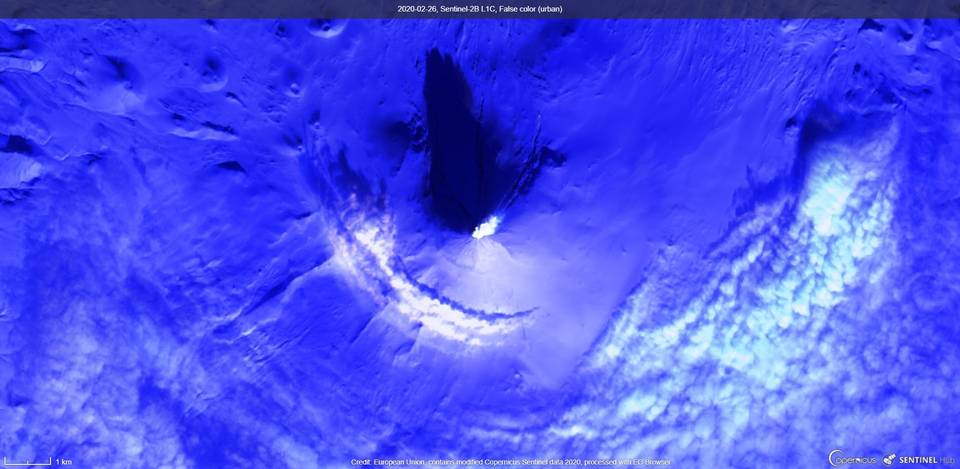 A plume from Shishaldin volcano from satellite yesterday (image: Sentinel 2)