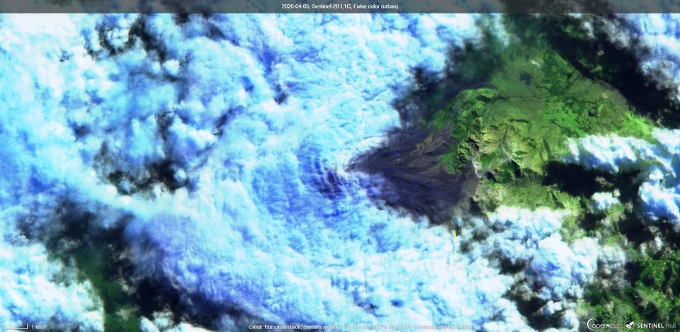 Lanin volcano covered by clouds yesterday (image: Sentinel 2)