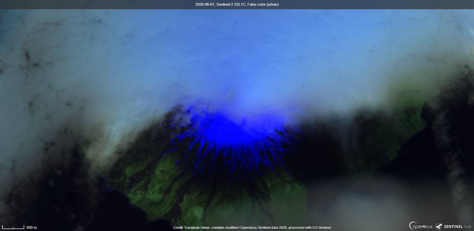 Cleveland volcano visible from satellite yesterday (image: Sentinel 2)
