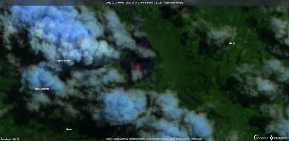 Thermal signs at Ibu volcano visible from satellite (image: Sentinel 2)