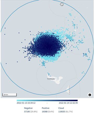 The lightning in the eruption plume detected by GLD360 satellite (image: @COweatherman/twitter)