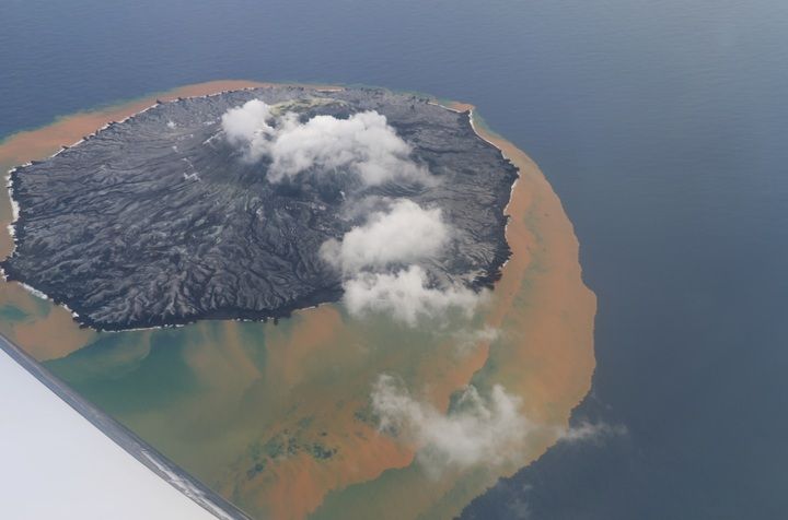 Nishinoshima Volcano (Pacific Ocean, Japan): Degassing Continues +