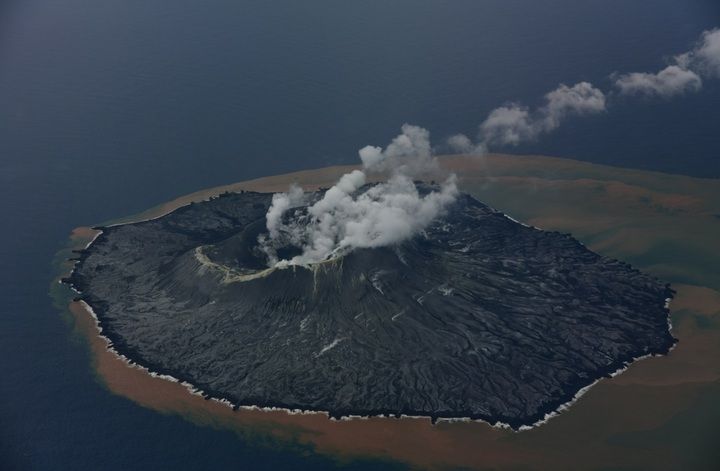 Nishinoshima Volcano (Pacific Ocean, Japan): Degassing Continues +