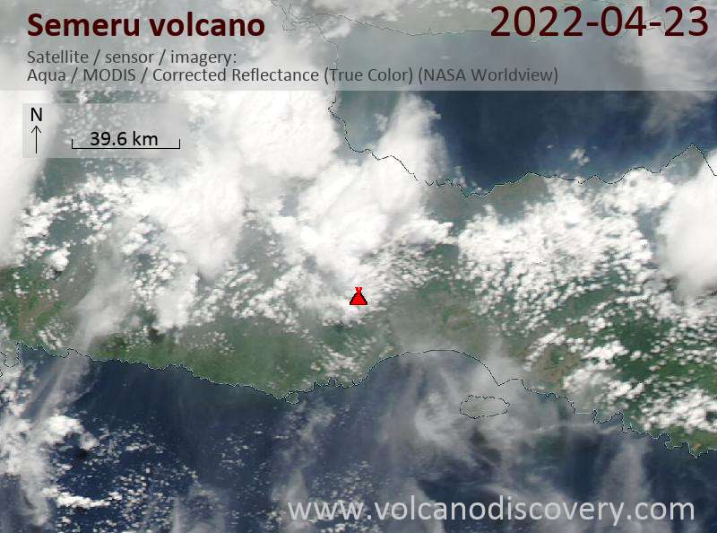 Satellite image of Semeru volcano on 23 Apr 2022