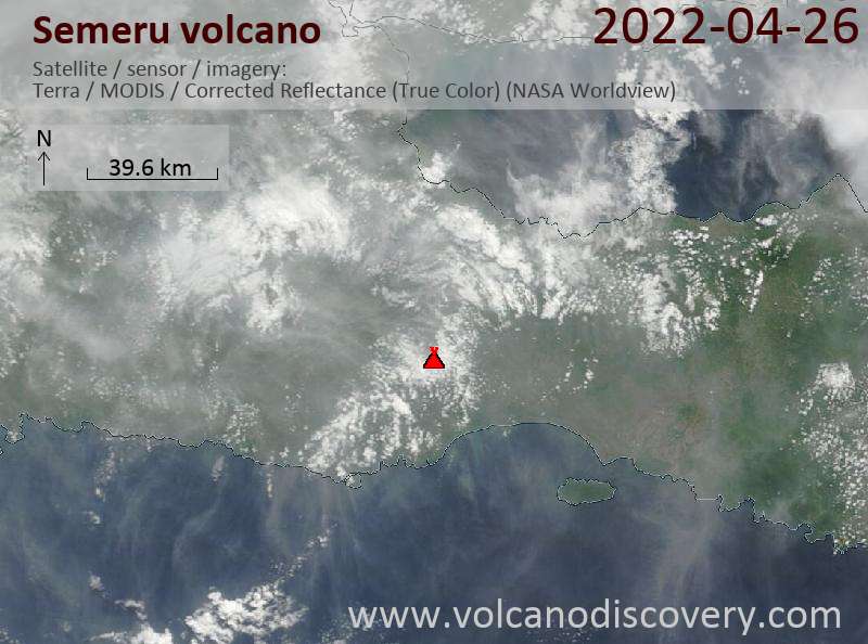 Satellite image of Semeru volcano on 26 Apr 2022