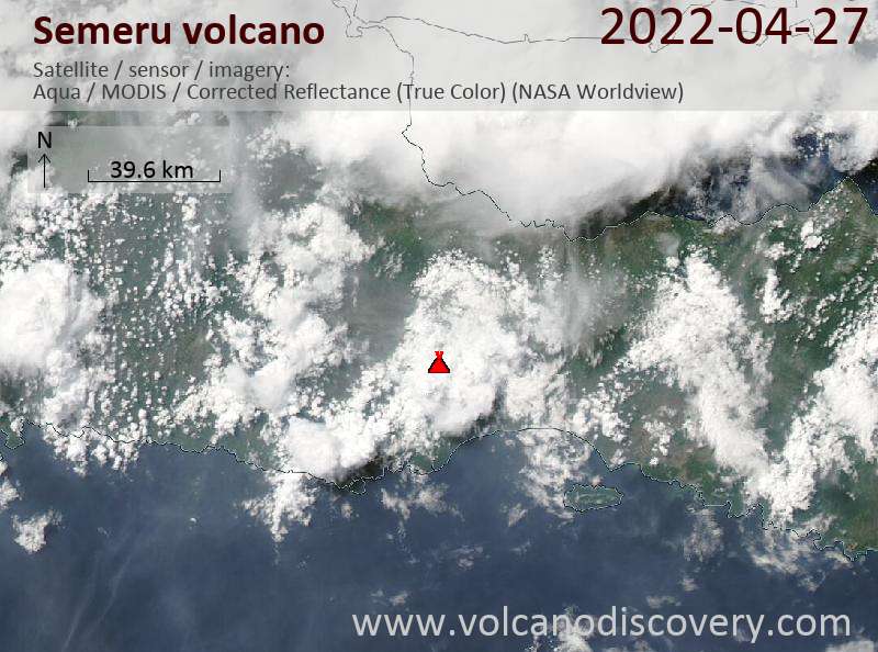 Satellite image of Semeru volcano on 27 Apr 2022