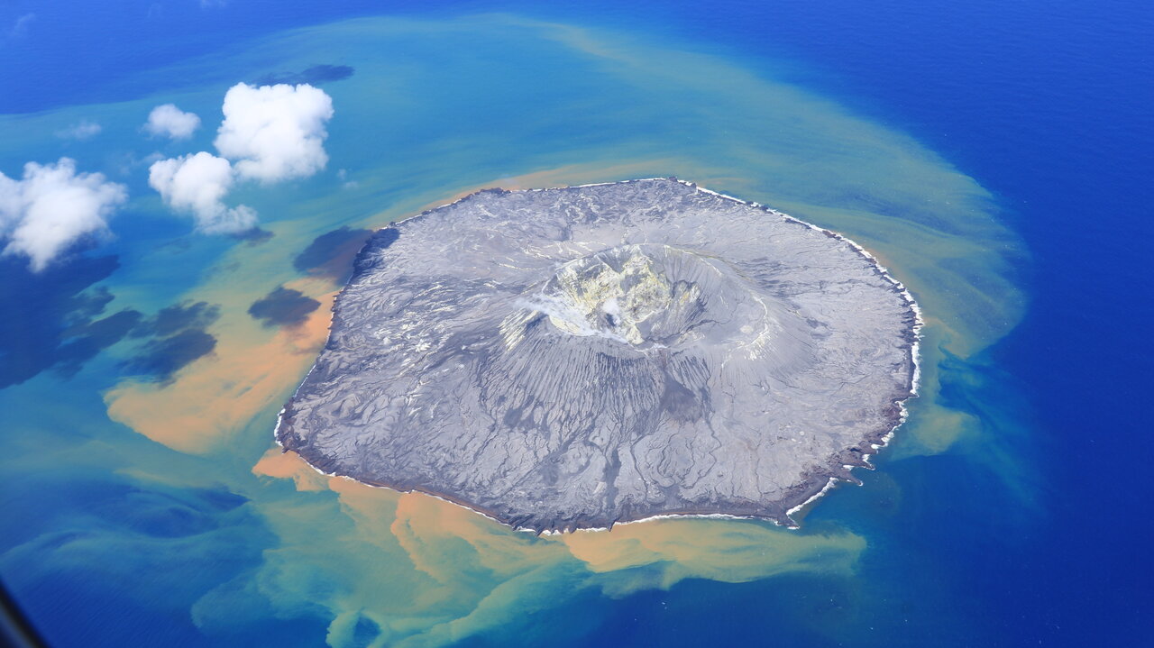 Nishinoshima Volcano (Pacific Ocean, Japan): new Images Confirm
