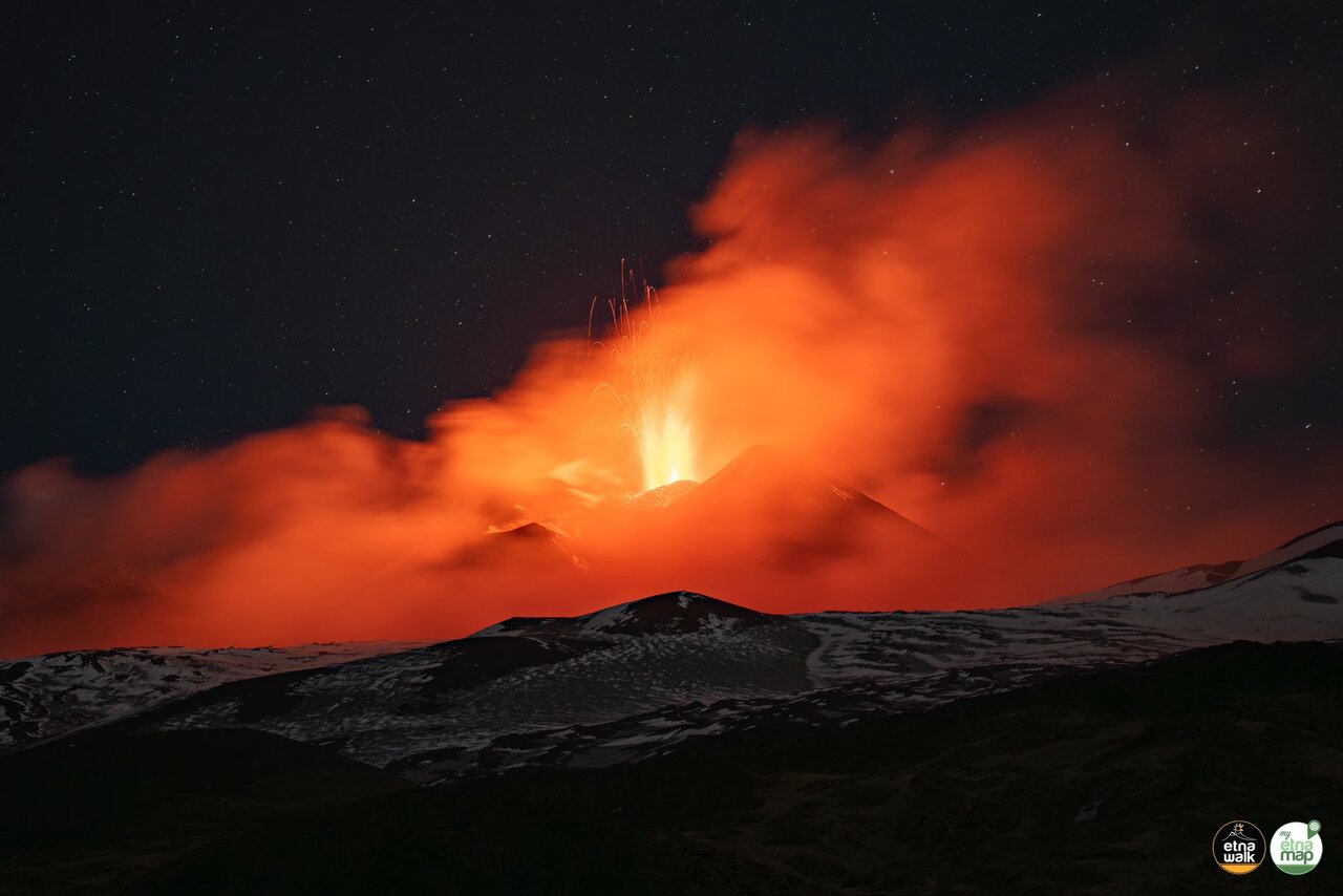 Strombolian activity at Etna last night (image: Etna Walk)