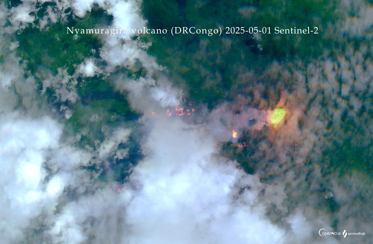 The lava extended beyond the western caldera rim and continues to advance towards the west (image: Sentinel-2)