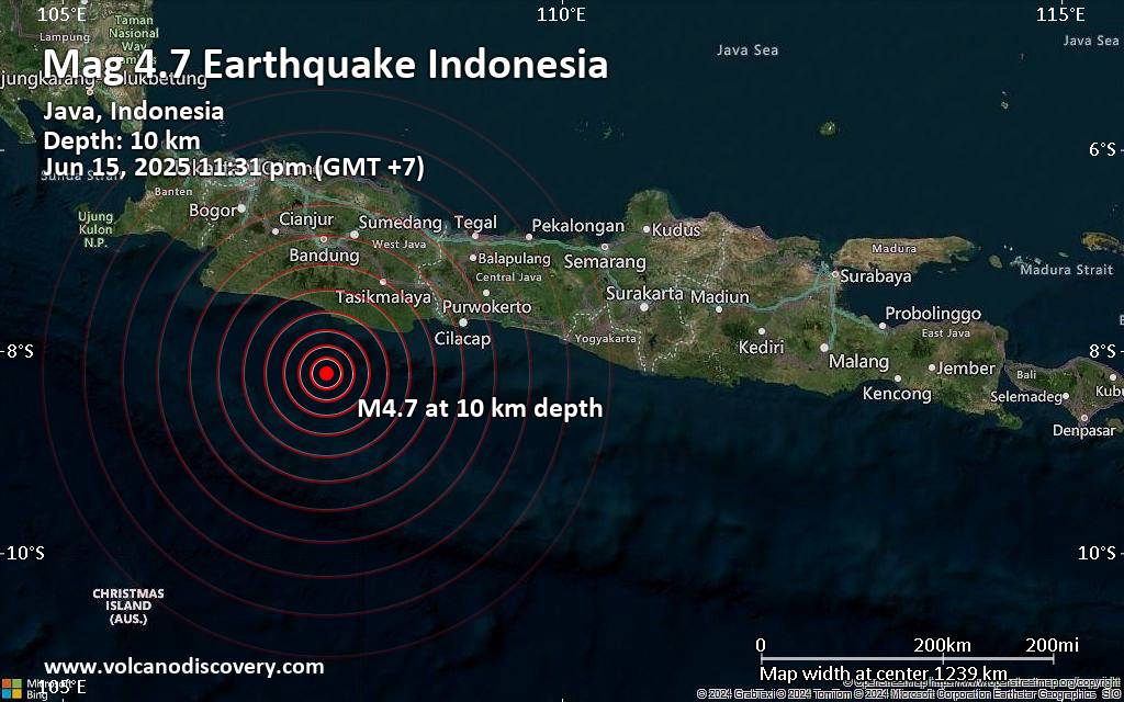 Moderate magnitude 4.7 quake hits 110 km southwest of Singaparna, Indonesia late at night