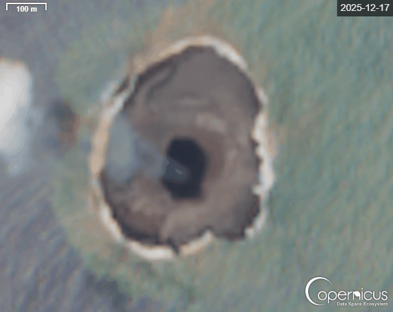 Home Reef volcano (Tonga Islands): new effusive eruption with two lava flows