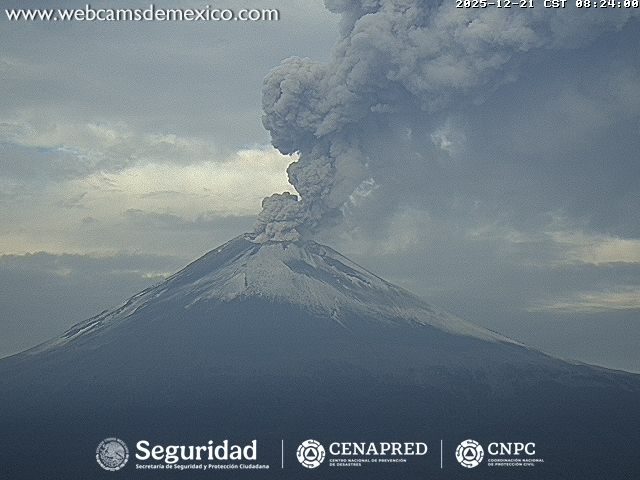 Popocatépetl volcano (Mexico): spectacular ash emissions to 20,000 ft altitude