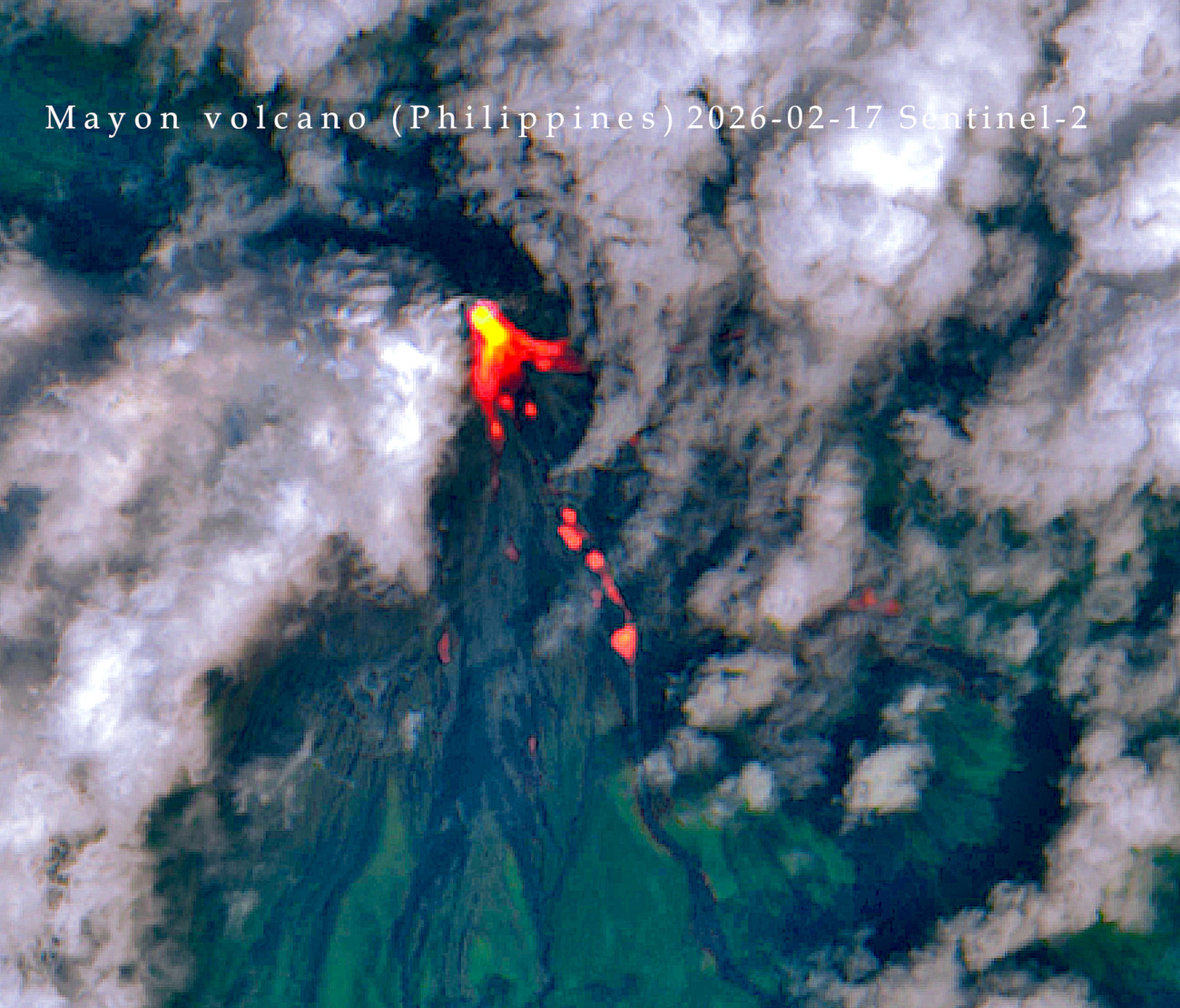 Mayon volcano (Philippines): continuing lava flows