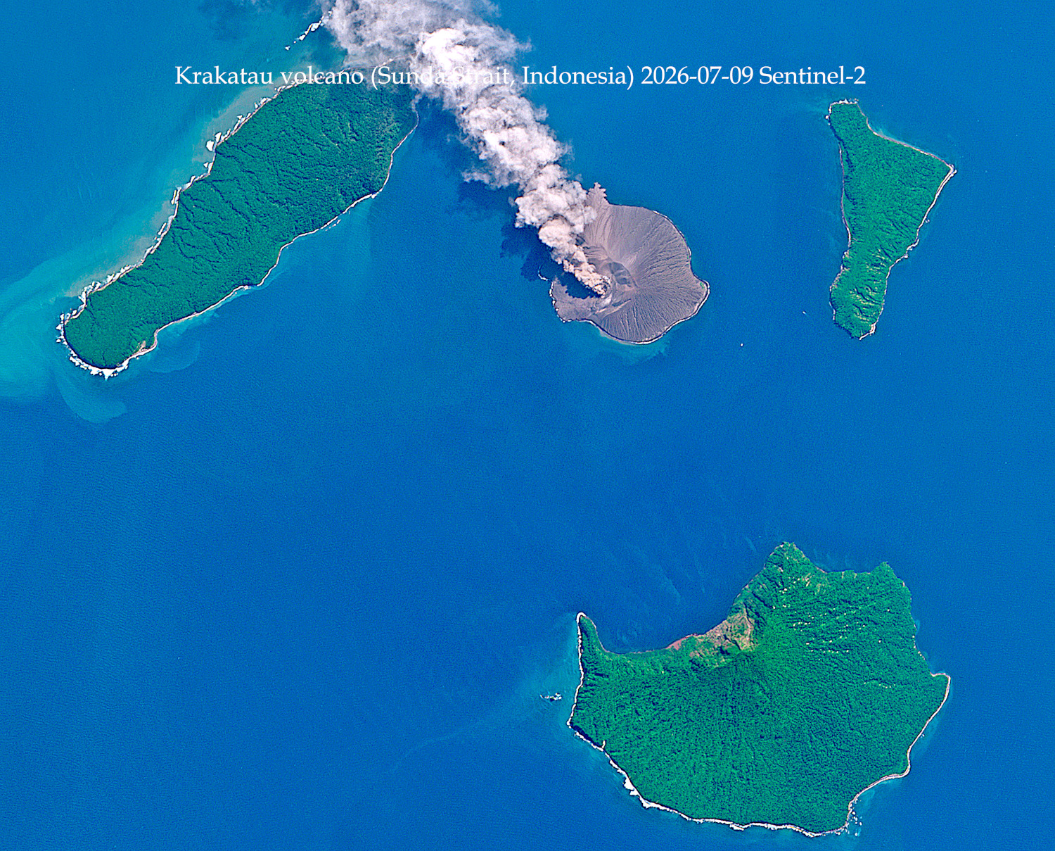 Grey ash plume seen from Sentinel-2 onboard on 9 July (image: Sentinel-2, processed by Martin Kelko)