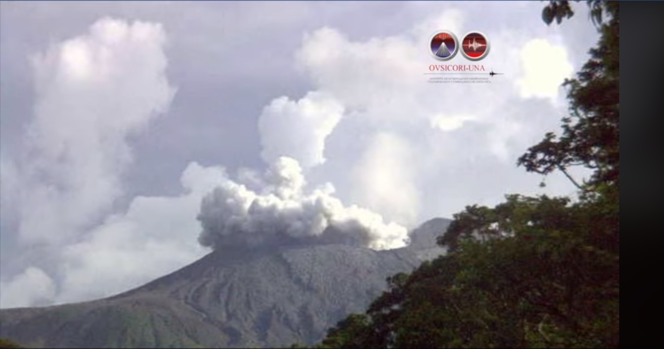 Explosion from Rincon de la Vieja volcano on 26 May (image: OVSICORI)