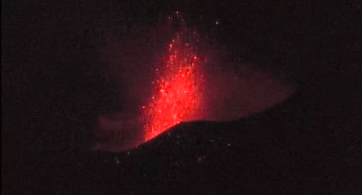 Strombolian activity at the New Southeast Crater on 30 July (image: INGV)