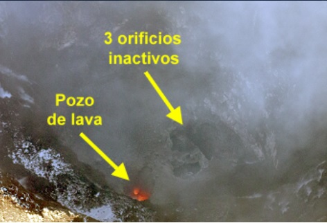 Three inactive and one active vent with a small lava pond (image: @povi_cl/twitter)