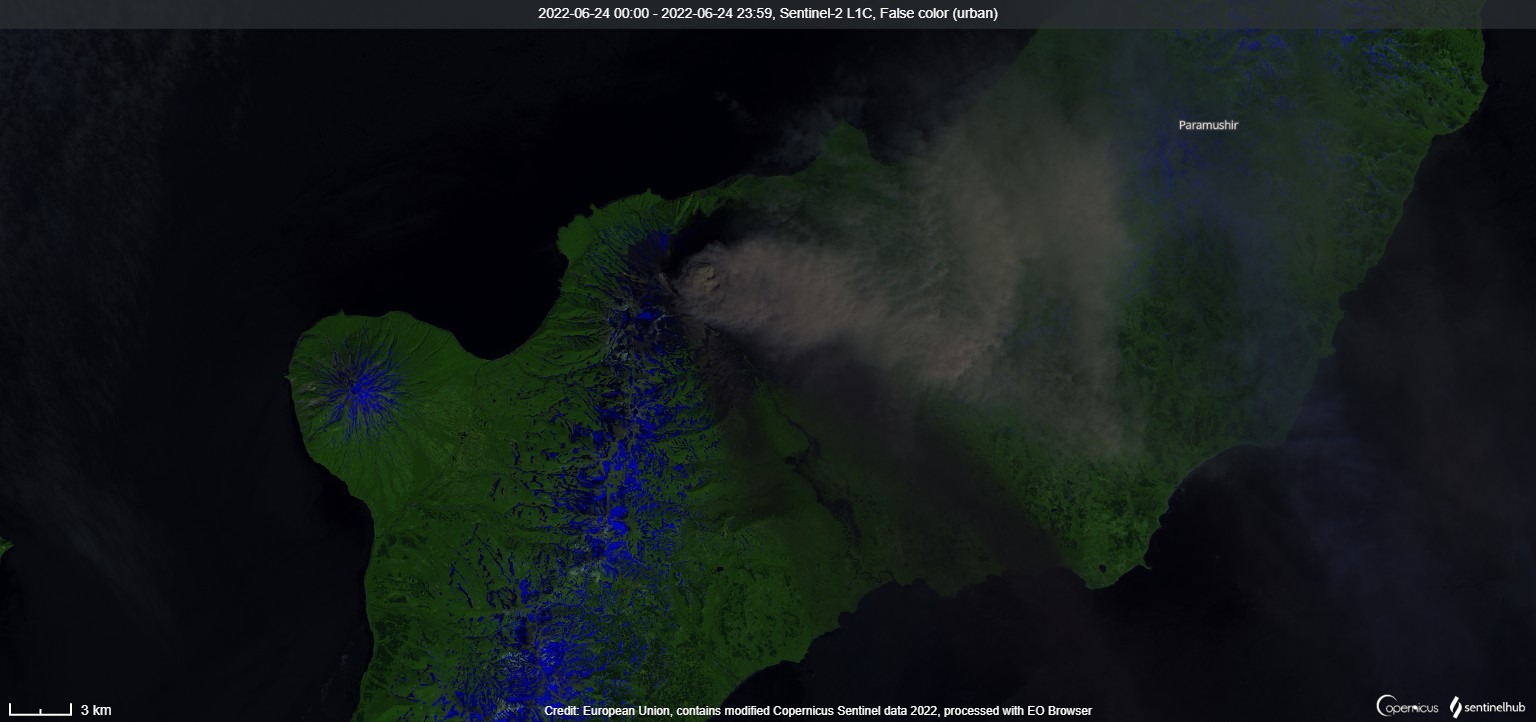 Dense ash plumes and visible tephra tracks on the ground from the eruption on 24 June (image: Sentinel 2)