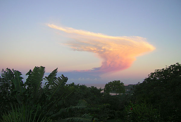 Picture taken on January 8 at 6 :30 from Bouillante, Guadeloupe, facing the Montserrat island. (courtesy of Alex, from Sous-leVent)