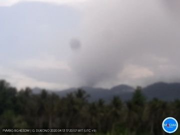 Ash plume from Dukono volcano yesterday (image: PVMBG)