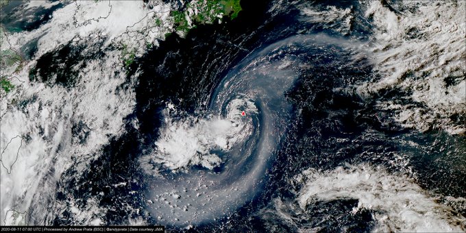 Tropical depression Six visible from Himawari satellite (image: @andyprata/twitter)