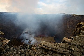 Wide angle view of the partially collapsed south crater with the lava lake’s surface at the northern end (image: Stefan Tommasini, January 2018)