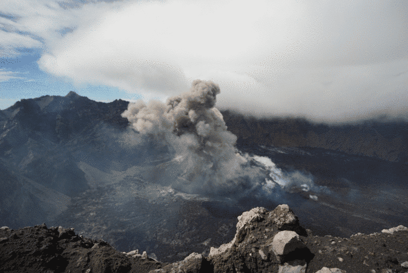Explosion generated an eruption column from Raung volcano summit crater on 2 March (image: @aris_volcano/twitter)