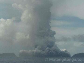 Base surges from the eruption (Matangi Tonga)