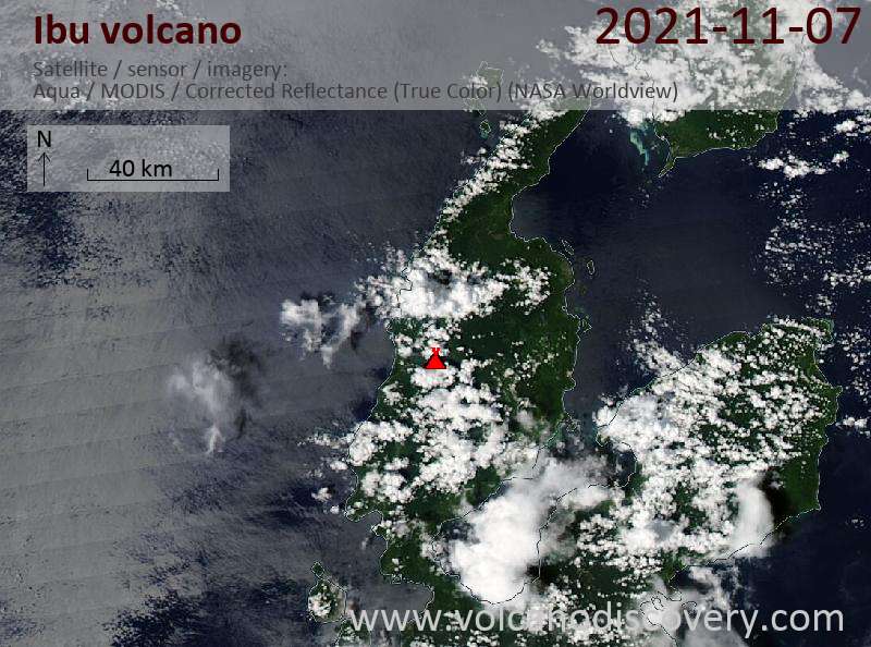 Satellitenbild des Ibu Vulkans am  8 Nov 2021