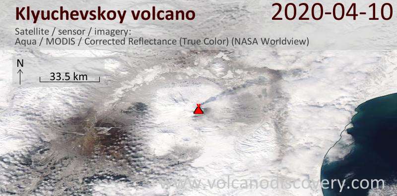 Satellitenbild des Klyuchevskoy Vulkans am 10 Apr 2020