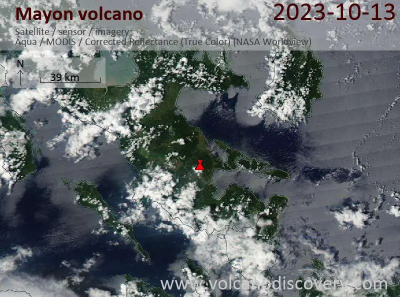 Imagen satelital del volcán Mayon el 14 de octubre de 2023