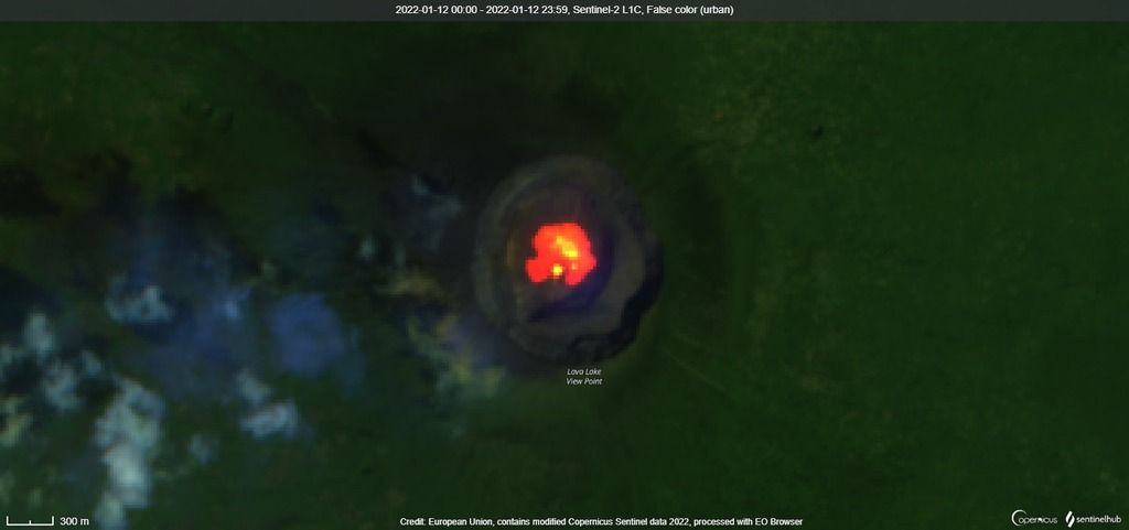 Satellite cloud-free view on Nyiragongo's main crater today (image: Sentinel 2)