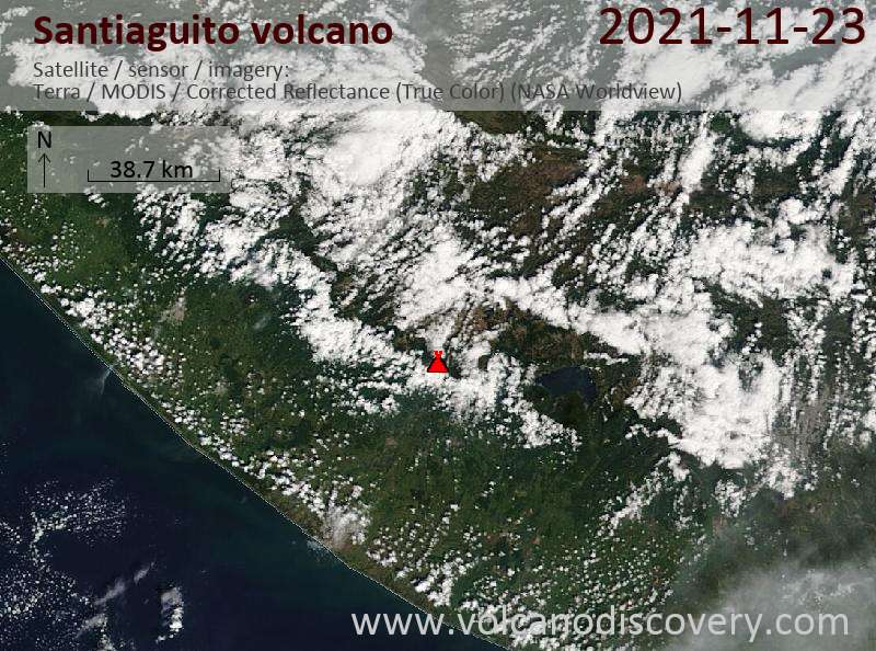 Satellitenbild des Santiaguito Vulkans am 24 Nov 2021