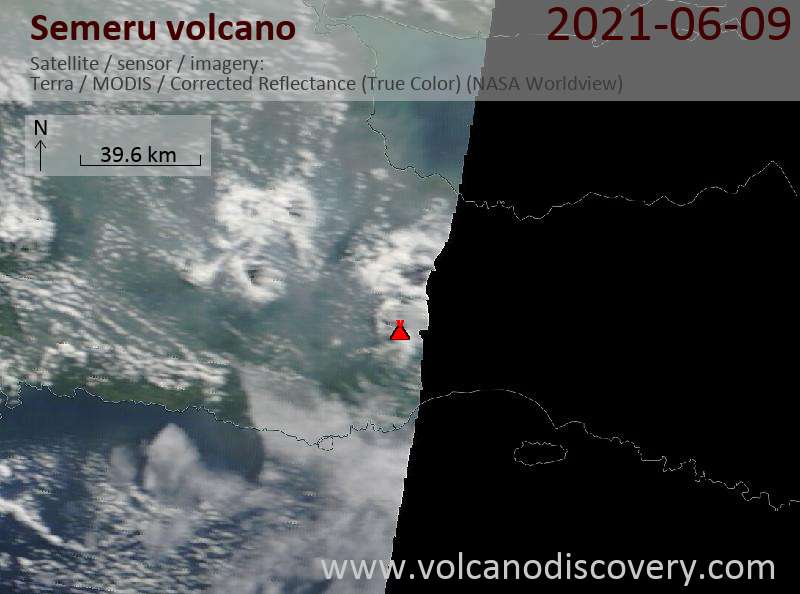 Satellite image of Semeru volcano on  9 Jun 2021