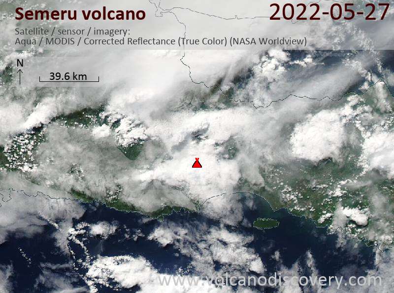 Satellite image of Semeru volcano on 27 May 2022