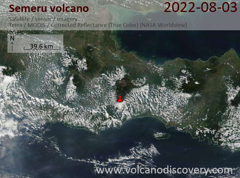 Satellite image of Semeru volcano on  4 Aug 2022