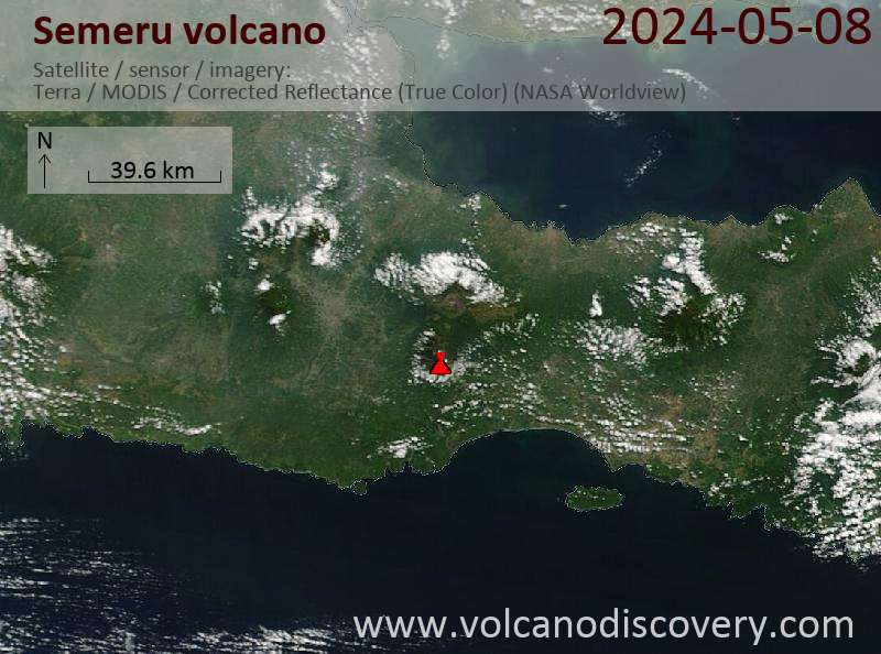 Satellite image of Semeru volcano on  8 May 2024