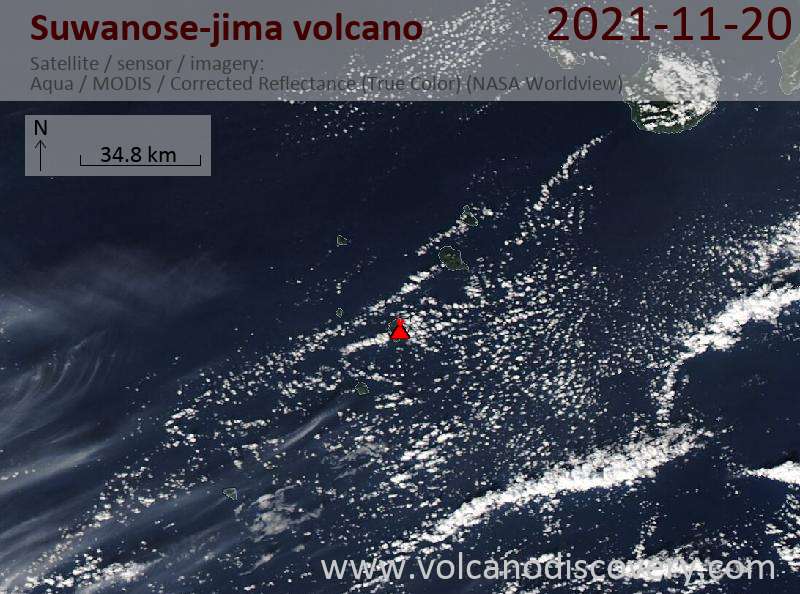 Satellitenbild des Suwanose-jima Vulkans am 21 Nov 2021
