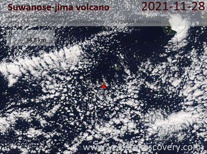 Satellitenbild des Suwanose-jima Vulkans am 28 Nov 2021