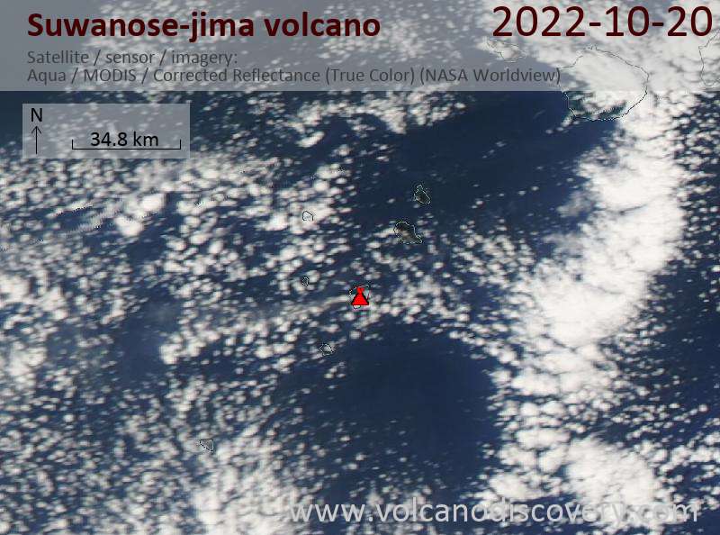 2022 年 10 月 20 日の諏訪ノ瀬島火山の衛星画像