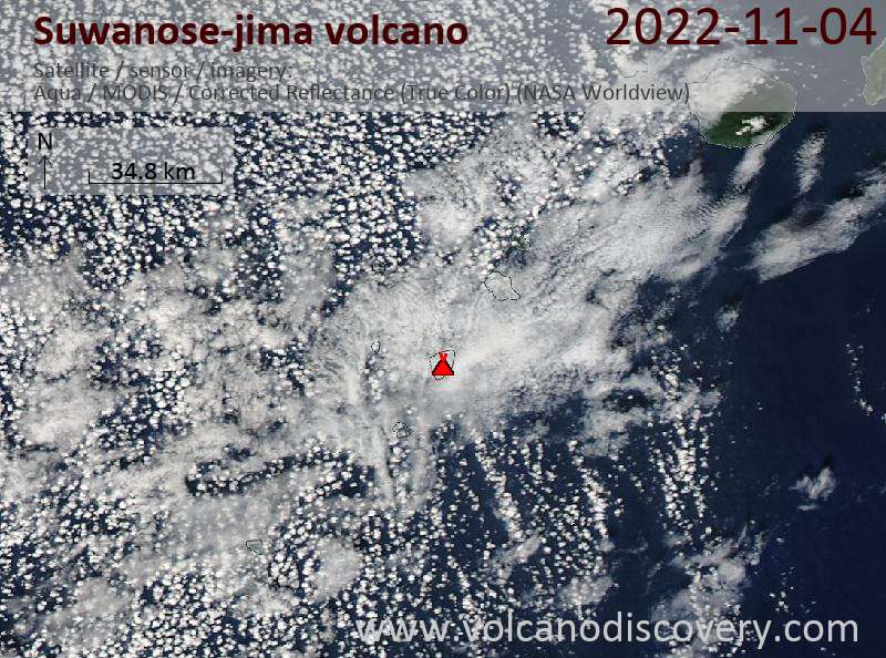Satellite image of Suwanose-jima volcano on  4 Nov 2022